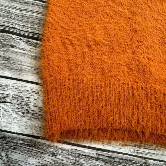 White Birch Women's Oversized Fit Fuzzy V Neck Sweater Burnt Orange M Med Medium - Picture 8 of 13